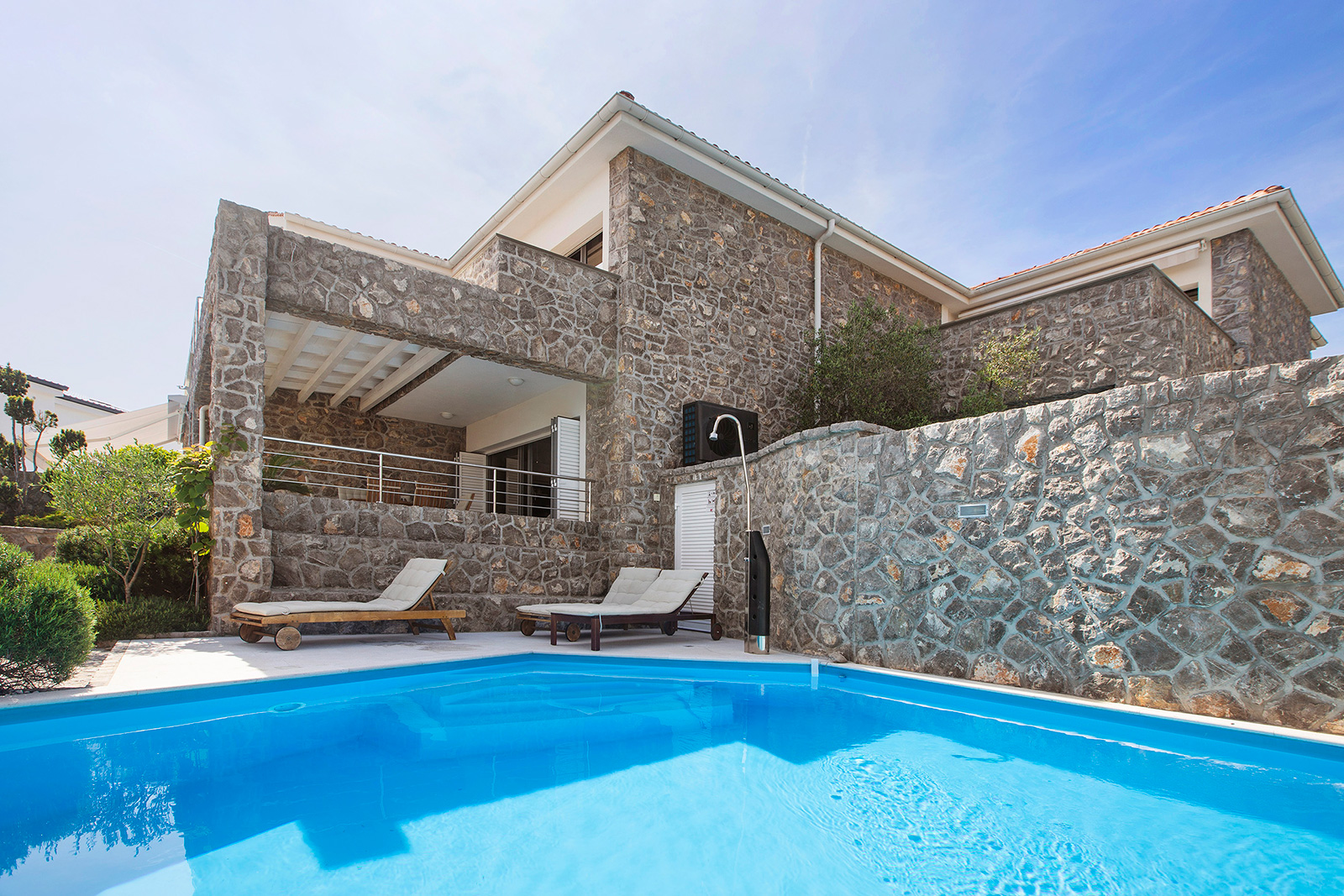 House Image 6